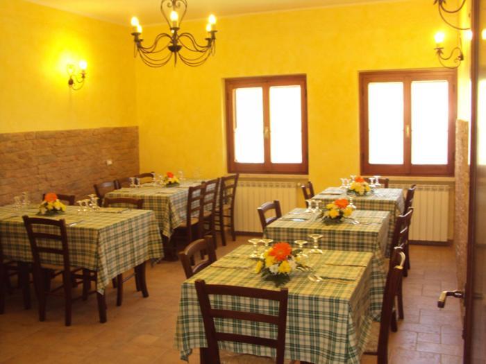 Agriturismo Il Casale Pica Posta Exteriör bild