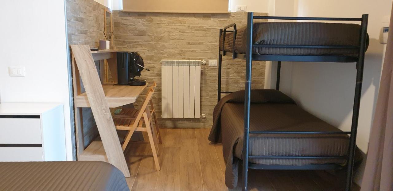 Agriturismo Il Casale Pica Posta Exteriör bild