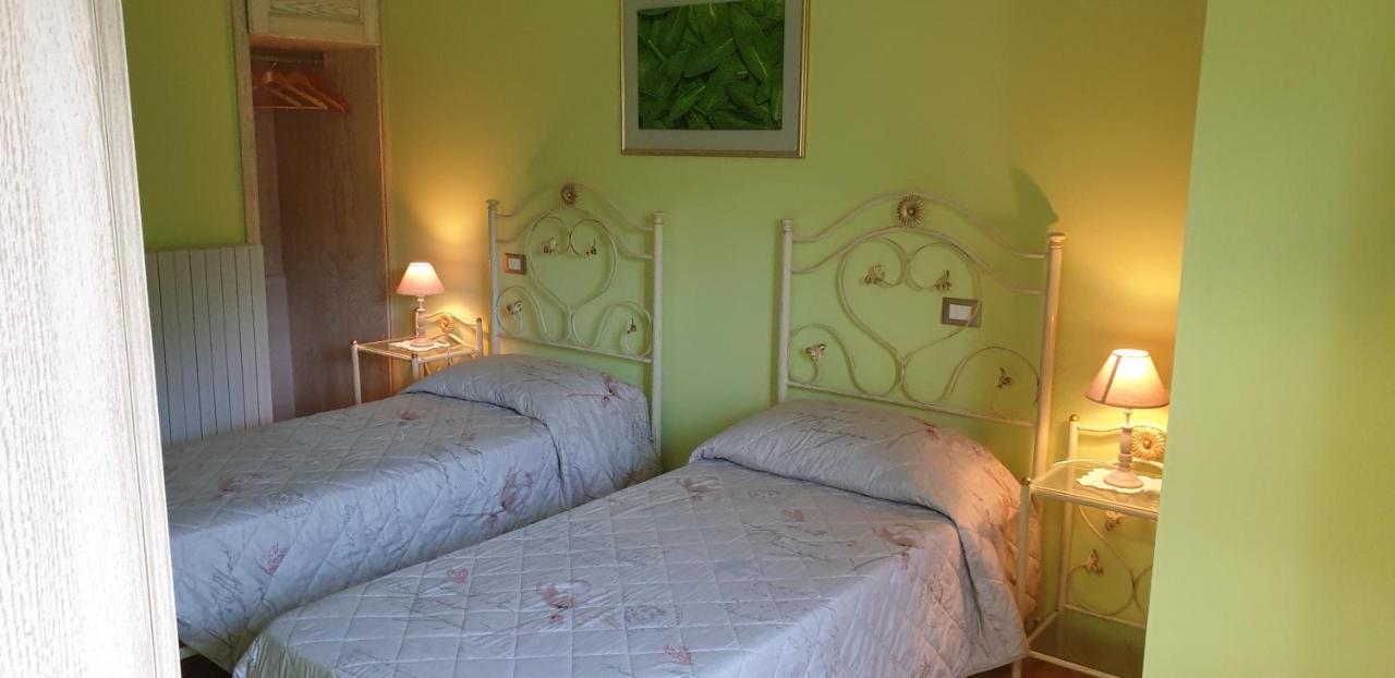 Agriturismo Il Casale Pica Posta Exteriör bild