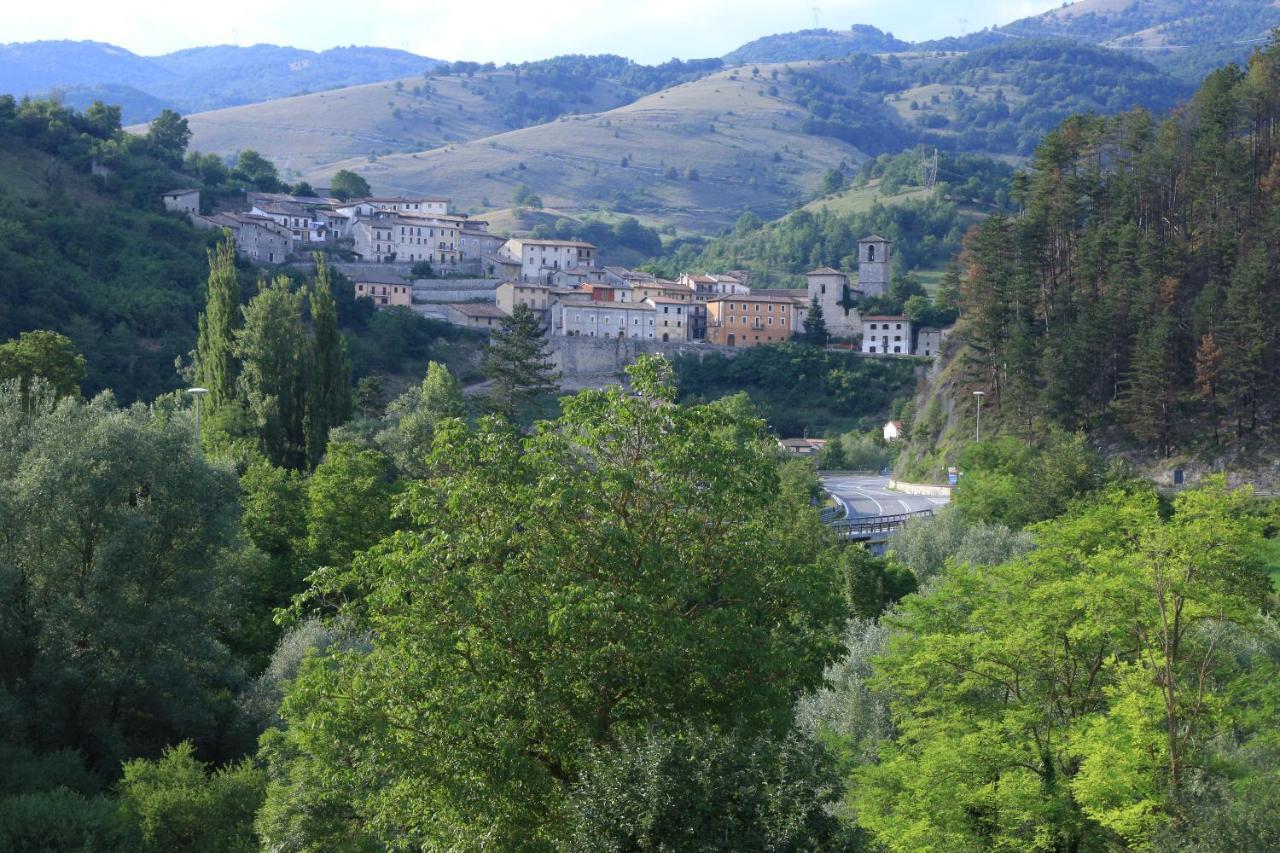 Agriturismo Il Casale Pica Posta Exteriör bild