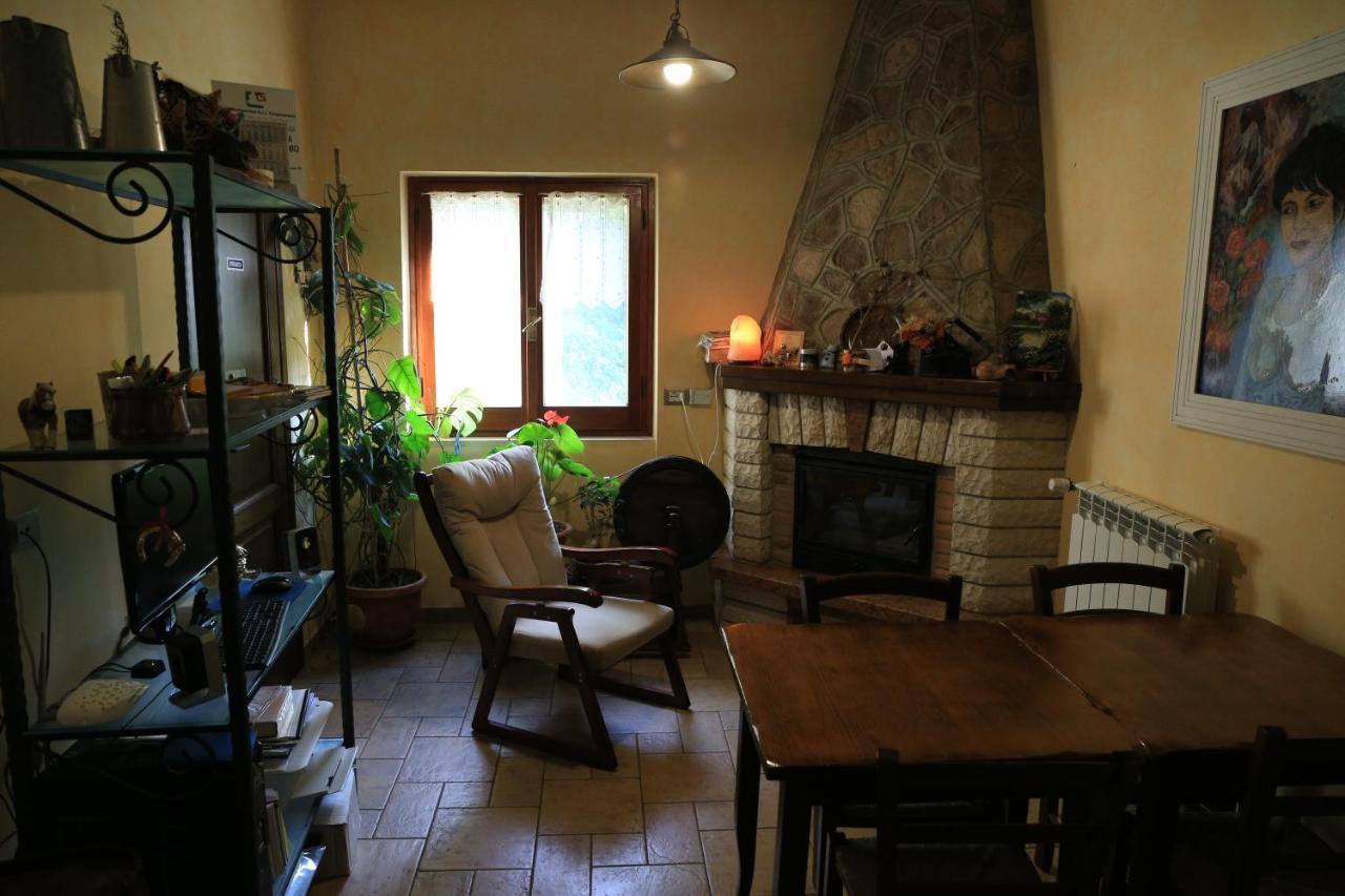 Agriturismo Il Casale Pica Posta Exteriör bild